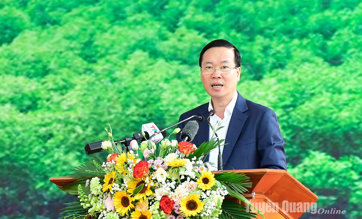 Đồng chí Võ Văn Thưởng, Ủy viên Bộ Chính trị, Chủ tịch nước dự Lễ phát động Tết trồng cây Xuân Giáp Thìn 2024 tại Tuyên Quang